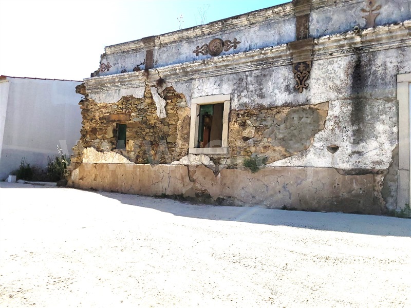 Moradia Geminada T2 / Loulé, Salir