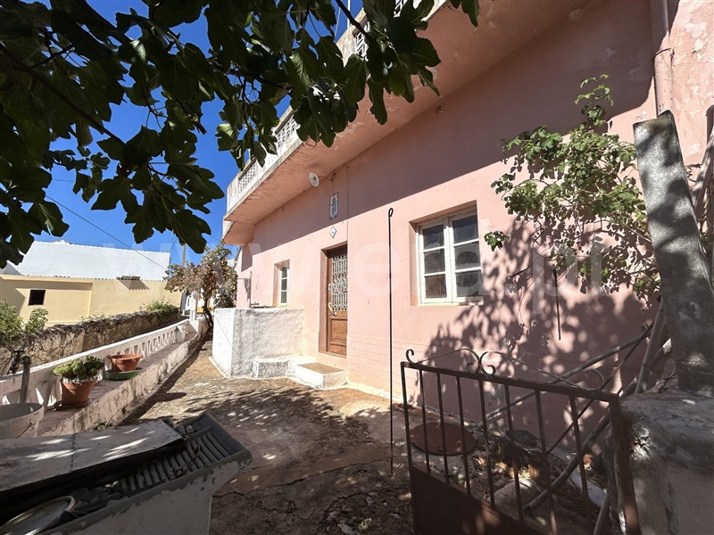 Moradia Geminada T2 / Loulé, Salir