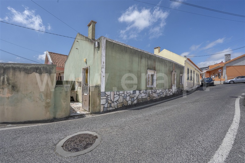 Moradia Geminada T2 / Loures, Casainhos