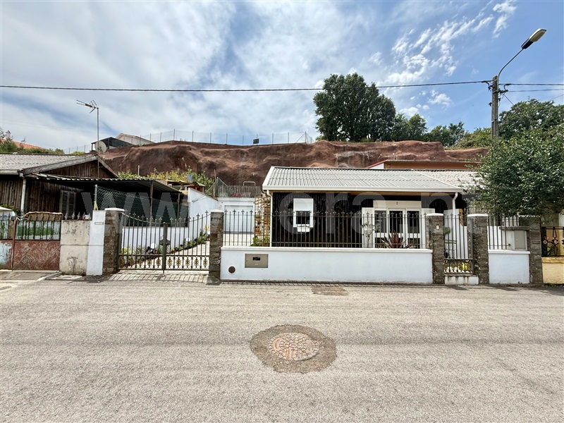 Moradia Geminada T2 / Ovar, Válega