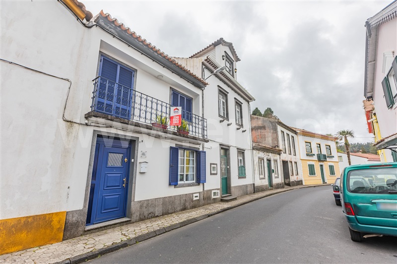Moradia Geminada T2 / Povoação, Furnas