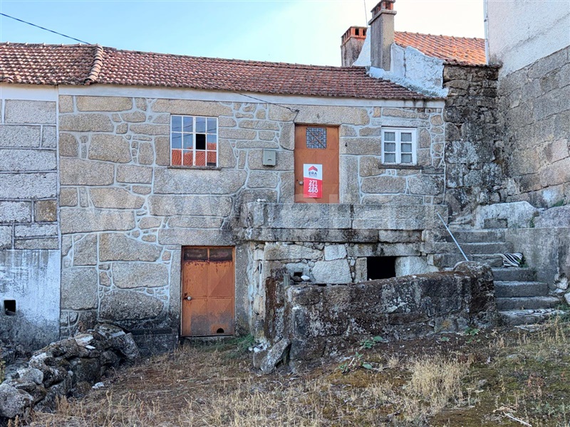 Moradia Geminada T2 Sabugal, Pousafoles do Bispo - 1453955 - 4