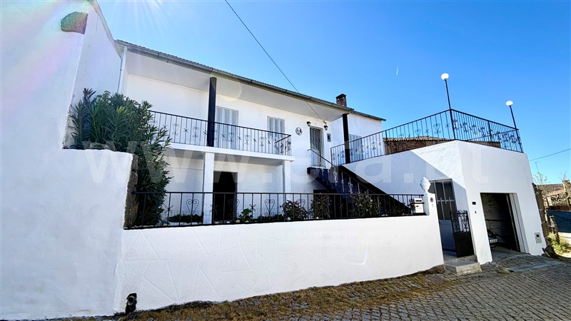 Moradia Geminada T2 / Sabugal, Sabugal