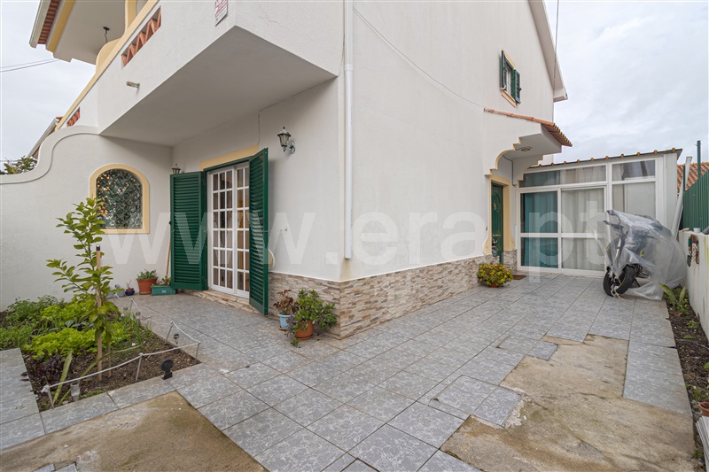 Moradia Geminada T2 / Sesimbra, Quinta do Conde