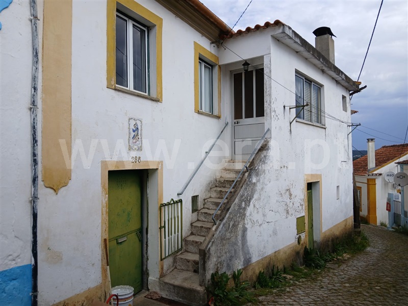Moradia Geminada T3 / Abrantes, Abrantes (São Vicente e São João) e Alferrarede