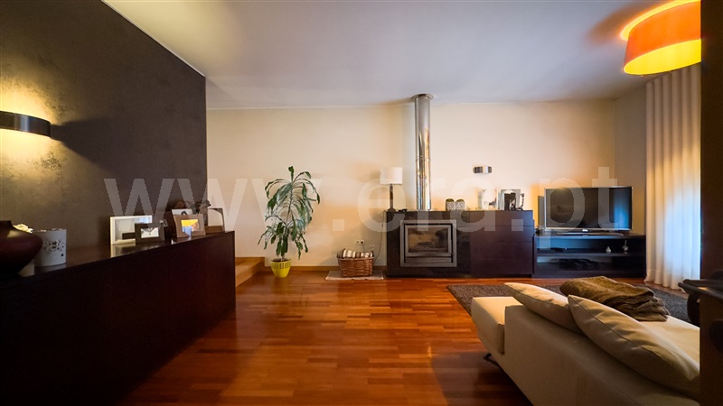 Moradia Geminada T3 / Águeda, Barrô