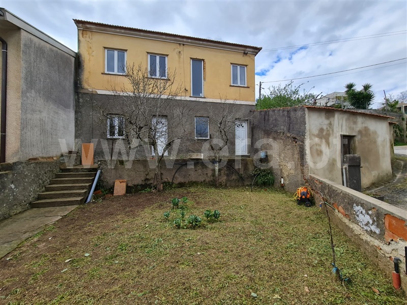 Moradia Geminada T3 / Águeda, Espinhel