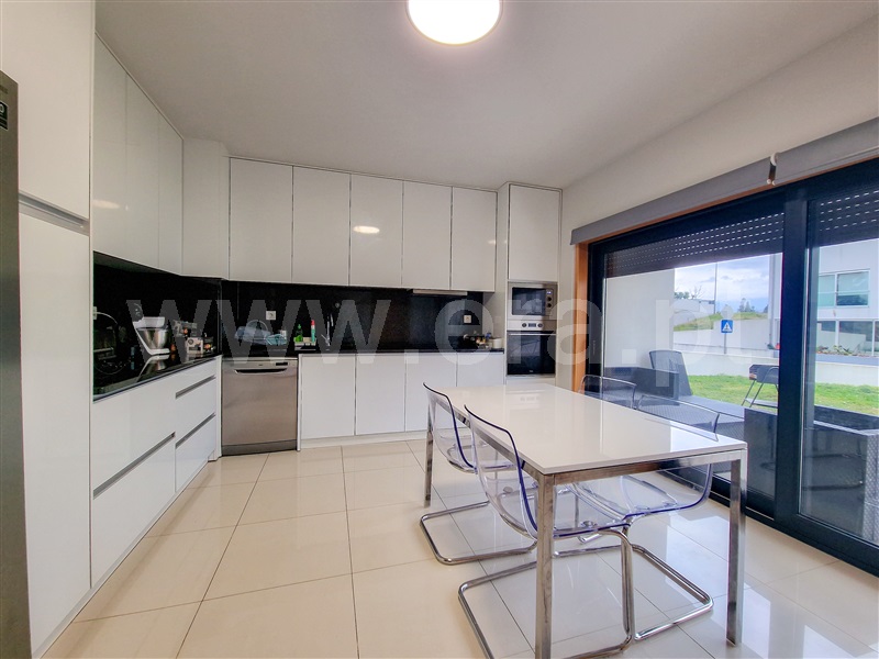 Moradia Geminada T3 Amarante, Telões - 1313466 - 4