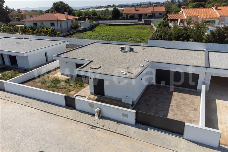Moradia Geminada T3 Amares, Ferreiros, Prozelo e Besteiros - 1506144 - 2