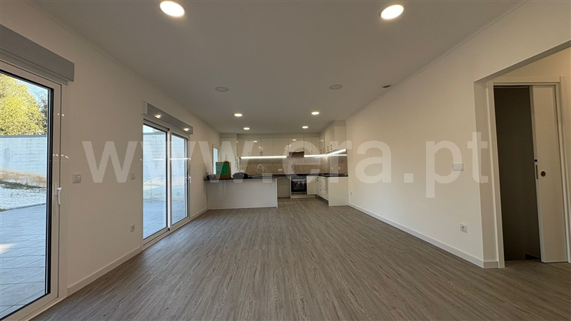 Moradia Geminada T3 / Anadia, Arcos e Mogofores