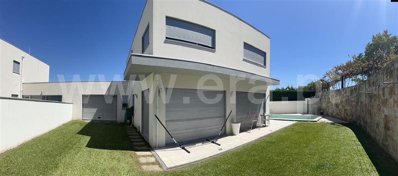 Moradia Geminada T3 / Arcos de Valdevez, Guilhadeses e Santar
