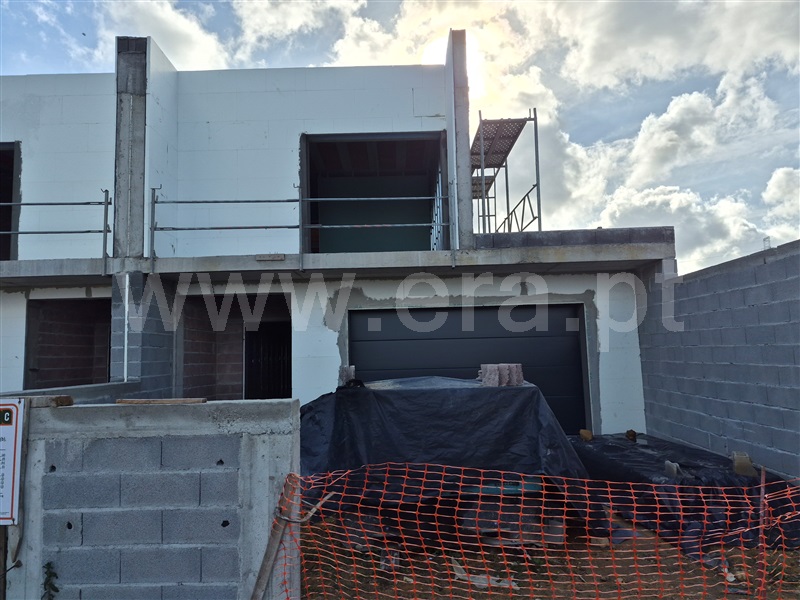 Moradia Geminada T3 / Barcelos, Perelhal
