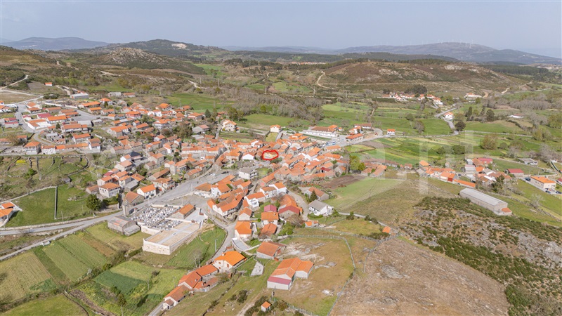Moradia T3 à venda em Alturas do Barroso e Cerdedo, Boticas — foto 11
