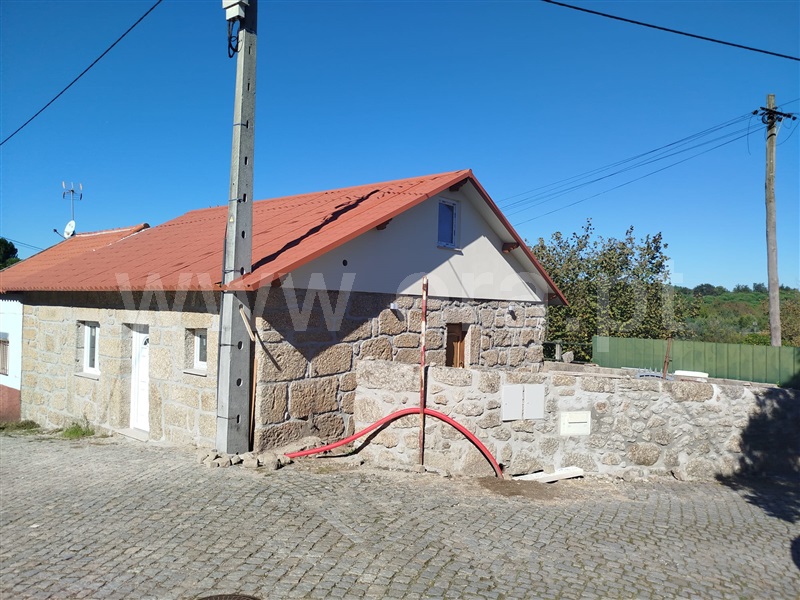 Moradia Geminada T3 / Carregal do Sal, Currelos, Papízios e Sobral