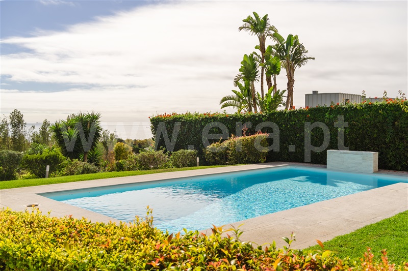 Moradia Geminada T3 / Cascais, Parede