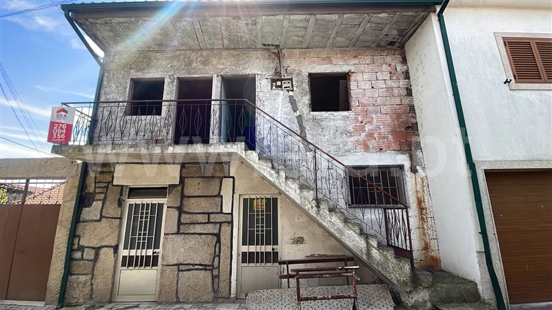 Moradia Geminada T3 / Chaves, Soutelo e Seara Velha