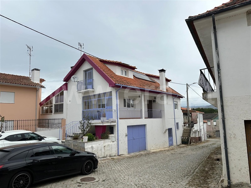 Moradia Geminada T3 / Chaves, Vilarelho da Raia