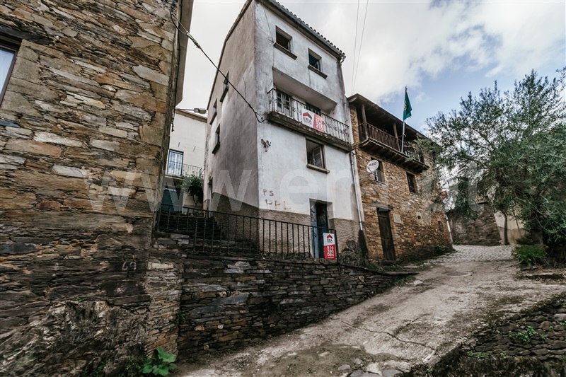 Moradia Geminada T3 / Covilhã, Sobral de São Miguel