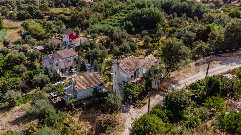 Moradia Geminada T3 / Covilhã, Teixoso