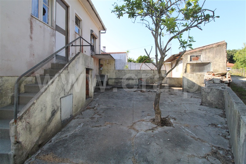 Moradia Geminada T3 / Espinho, Anta I