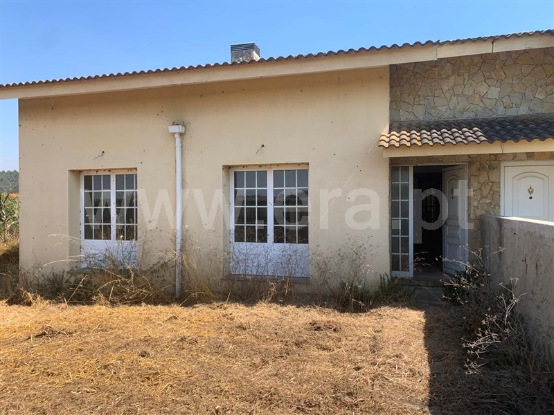 Moradia Geminada T3 / Estarreja, Santiais