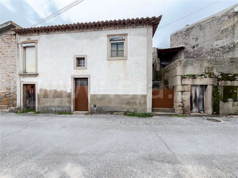 Moradia Geminada T3 / Figueira de Castelo Rodrigo, Algodres, Figª de Castelo Rodrigo