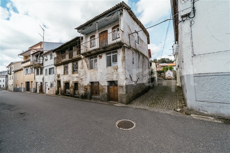 Moradia Geminada T3 / Fundão, Castelejo