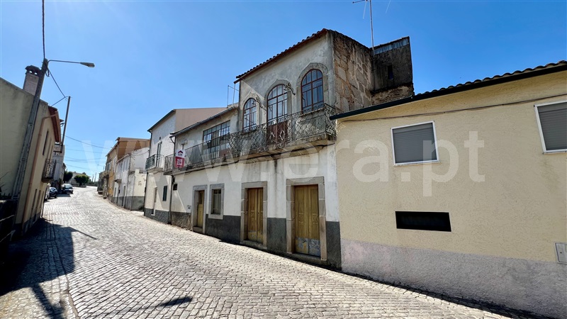 Moradia Geminada T3 / Gouveia