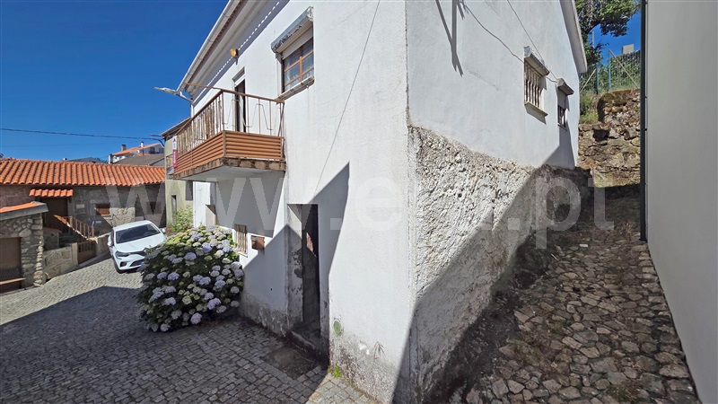 Moradia T3 à venda em Aldeia do Bispo, Sabugal — foto 2