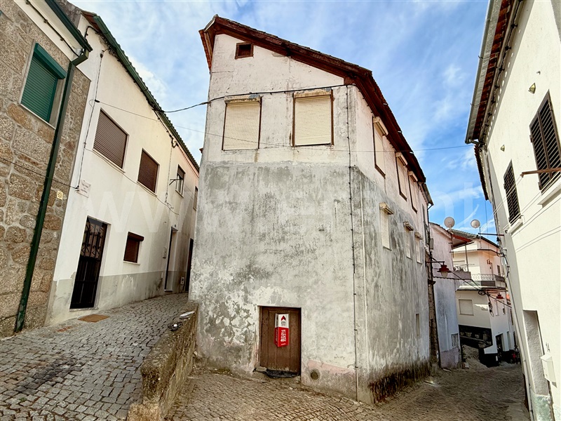 Moradia T3 à venda em Famalicão, Guarda — foto 2