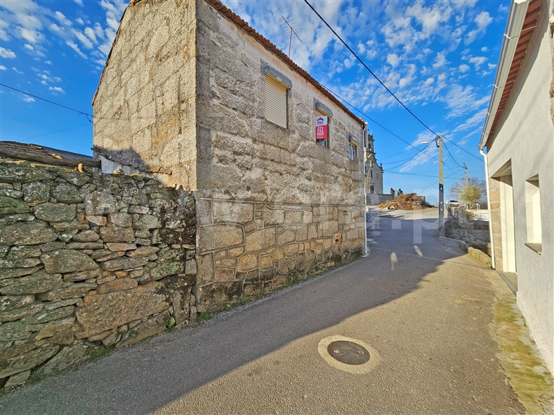 Moradia Geminada T3 / Guarda, Jarmelo São Miguel