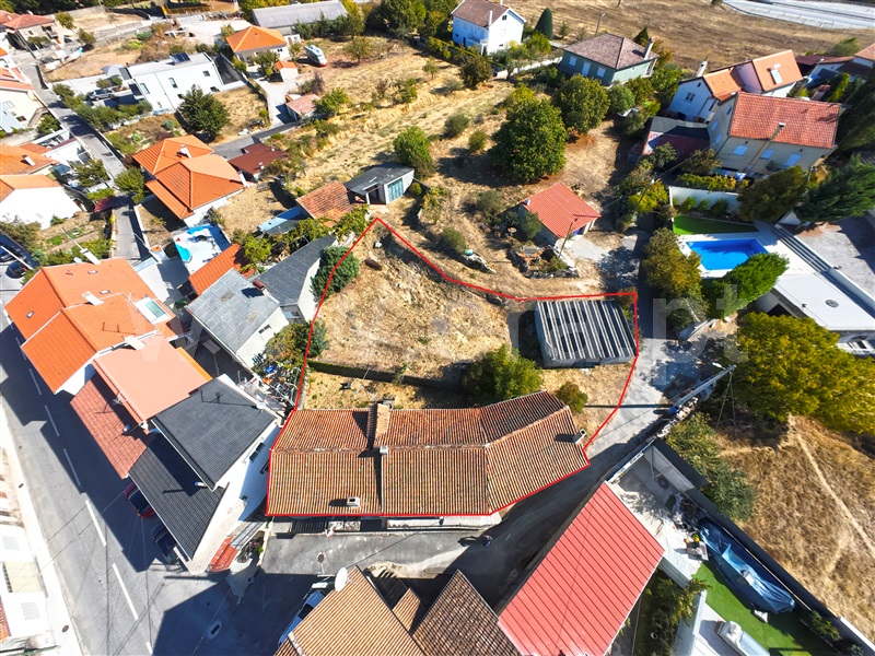 Moradia Geminada T3 / Guarda, Panóias