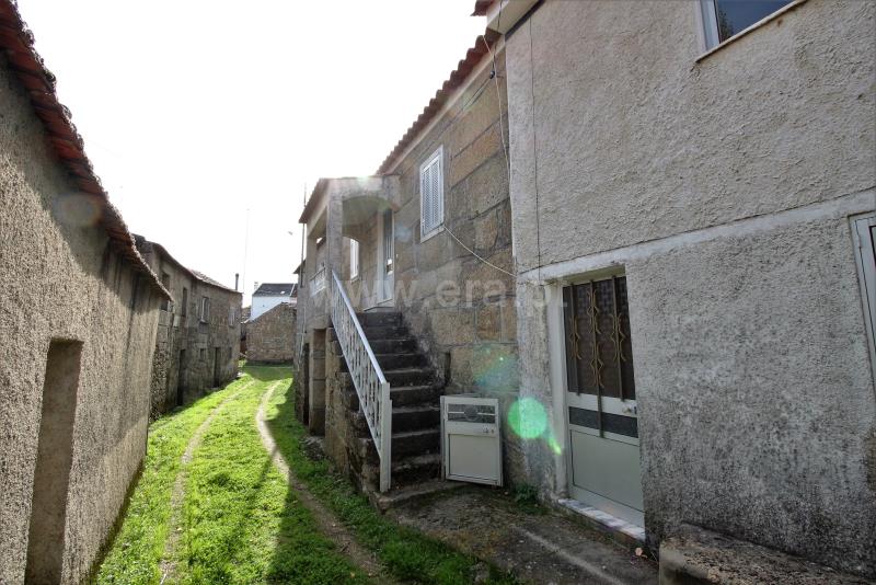 Moradia T3 à venda em Vila Fernando, Guarda — foto 2