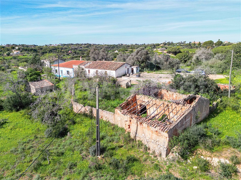 Moradia Geminada T3 com Terreno Lagoa, Vale de Olival - 1370926 - 26