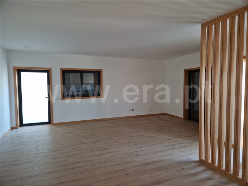 Moradia Geminada T3 Oliveira de Azeméis, Oliveira de Azeméis, Santiago de Riba-Ul, Ul, Macinhata da Seixa e Madail - 1499130 - 10