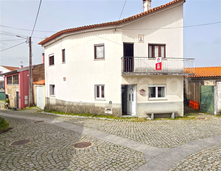 Moradia Geminada T3 / Pinhel, Vascoveiro