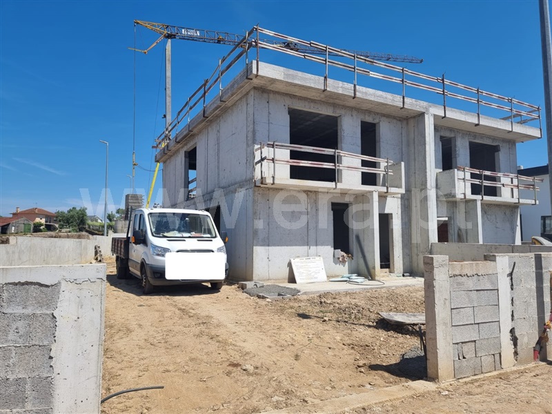 Moradia Geminada T3 / Póvoa de Varzim, Rates