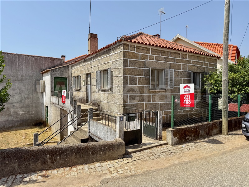 Moradia Geminada T3 / Sabugal, Malcata
