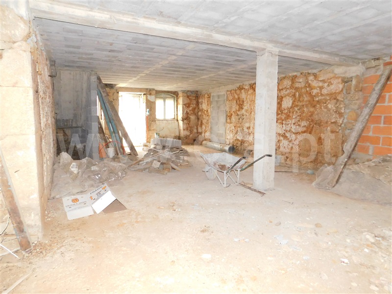 Moradia Geminada T3 Seia, Santiago - 1048974 - 2
