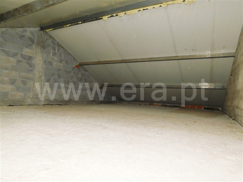 Moradia Geminada T3 Seia, Santiago - 1048974 - 10