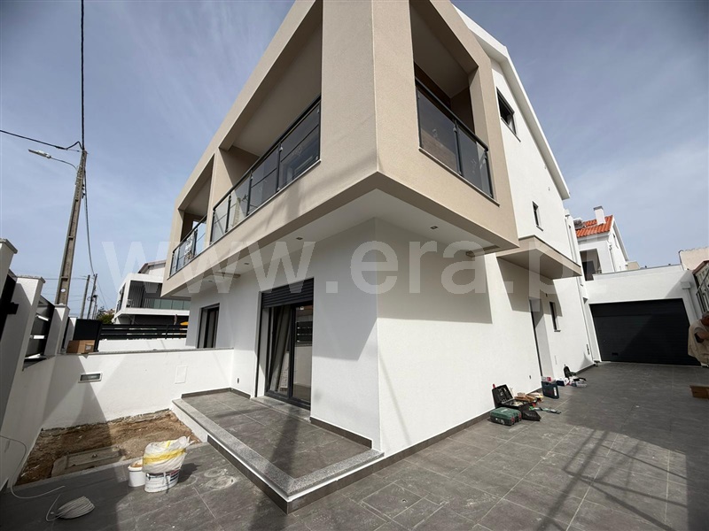 Moradia Geminada T3 / Sesimbra, Quinta do Conde