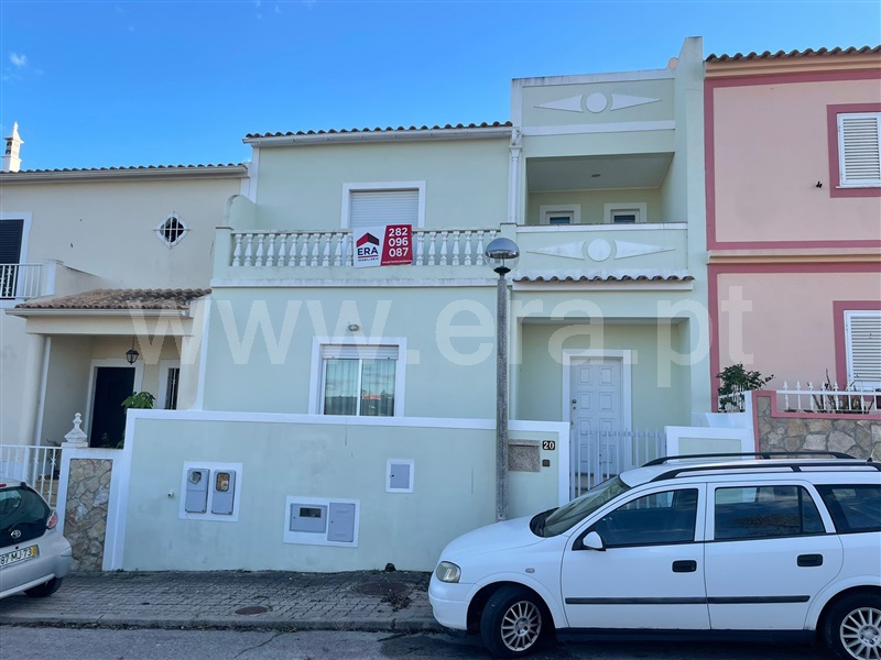 Moradia Geminada T2 / Silves, Alcantarilha