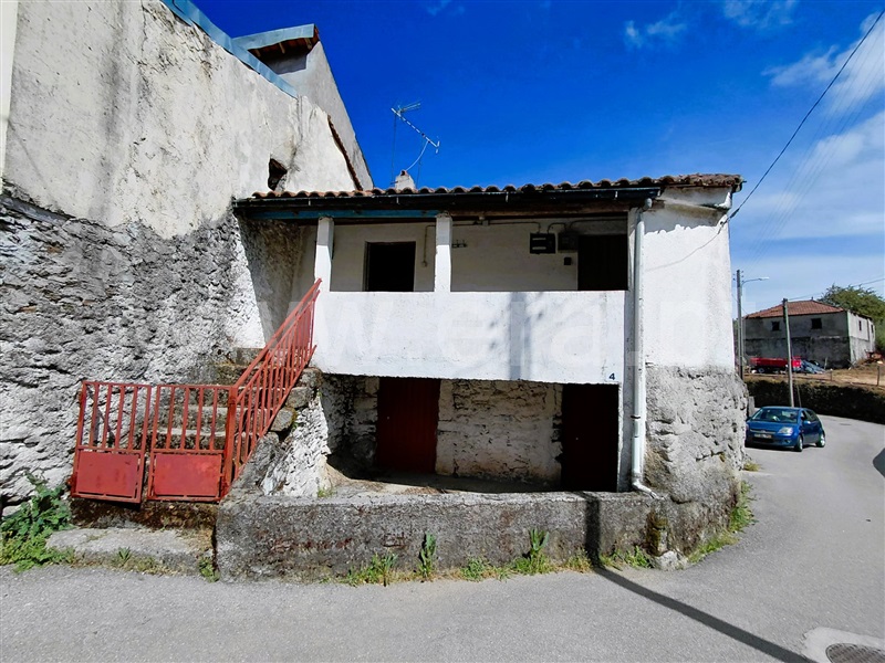 Moradia Geminada T3 / Valpaços, São João da Corveira