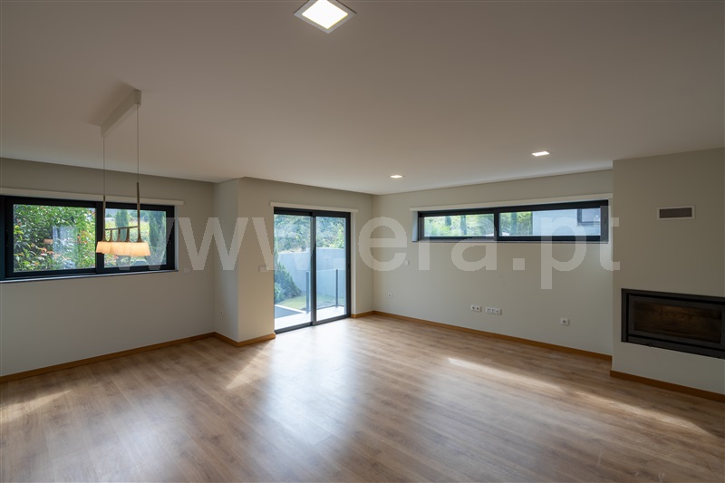 Moradia Geminada T3 Vila Nova de Famalicão, Vale (São Cosme), Telhado e Portela - 1475881 - 10