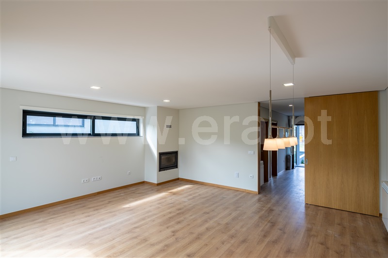 Moradia Geminada T3 Vila Nova de Famalicão, Vale (São Cosme), Telhado e Portela - 1475881 - 11