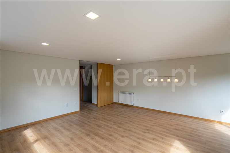 Moradia Geminada T3 Vila Nova de Famalicão, Vale (São Cosme), Telhado e Portela - 1475881 - 12
