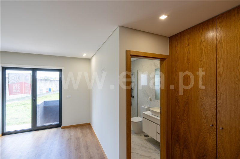Moradia Geminada T3 Vila Nova de Famalicão, Vale (São Cosme), Telhado e Portela - 1475881 - 27