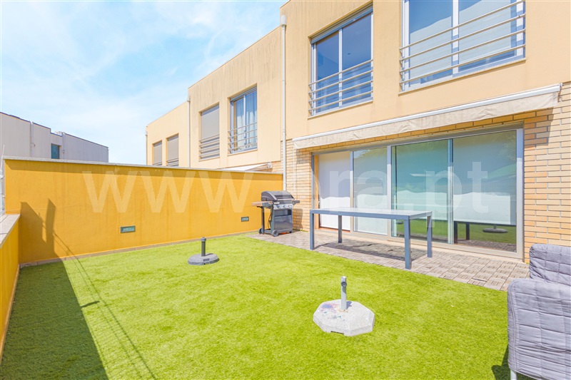 Moradia Geminada T3 com Jardim Vila Nova de Gaia, Sandim, Olival, Lever e Crestuma - 1499672 - 1