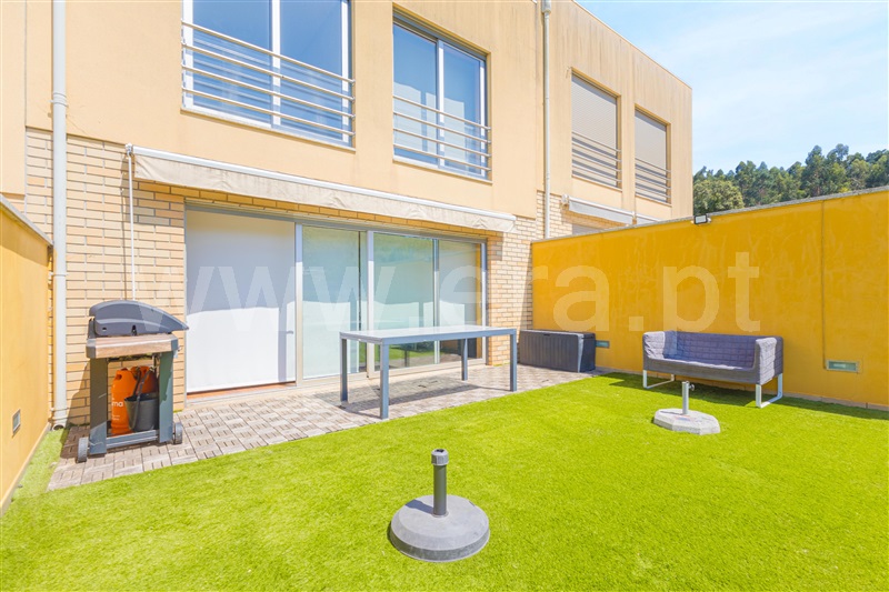 Moradia Geminada T3 com Jardim Vila Nova de Gaia, Sandim, Olival, Lever e Crestuma - 1499672 - 2