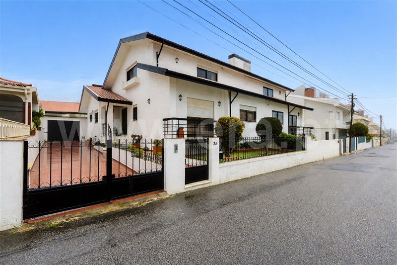 Moradia Geminada T3 / Vila Nova de Gaia, Serzedo e Perosinho